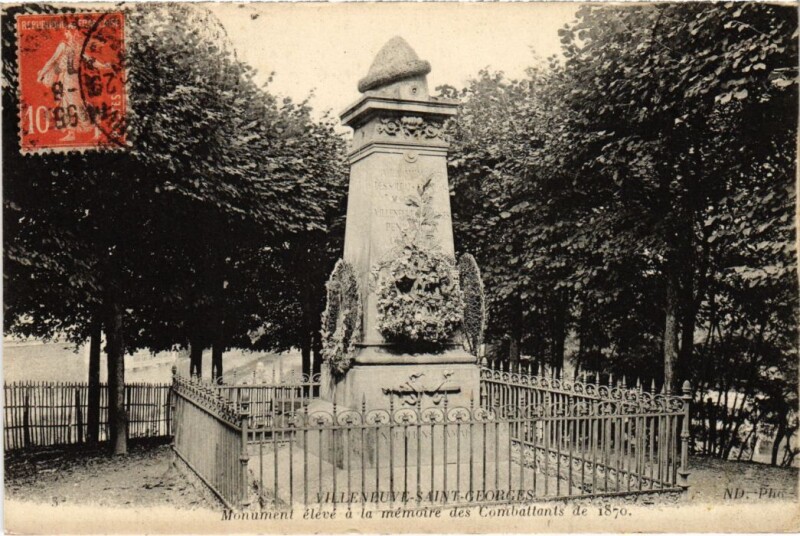 Carte postale ancienne Villeneuve St.Georges Monument eleve a la memoire France