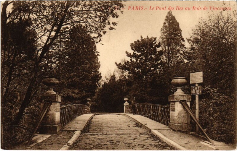Carte postale ancienne Le Pont des Iles au Bois de Vincennes à Paris 12e