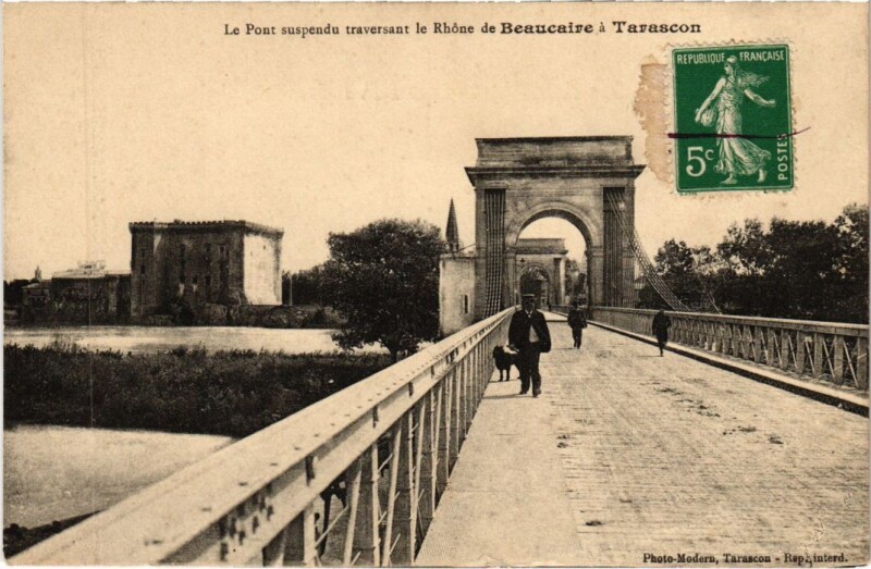 Carte postale ancienne Tarascon Beaucaire - Le Pont Suspendu à Tarascon