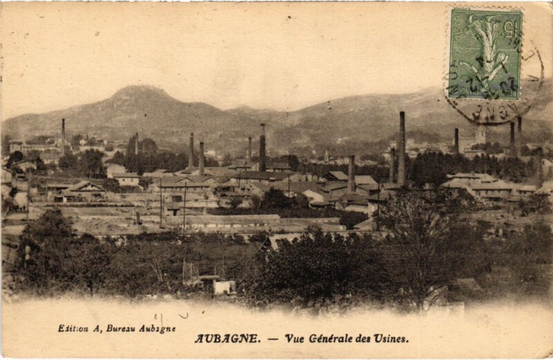 Carte postale ancienne Aubagne Vue Generale des Usines à Aubagne