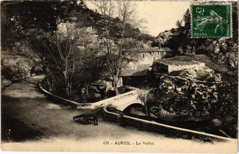 Carte postale ancienne Auriol Le Vallon à Auriol
