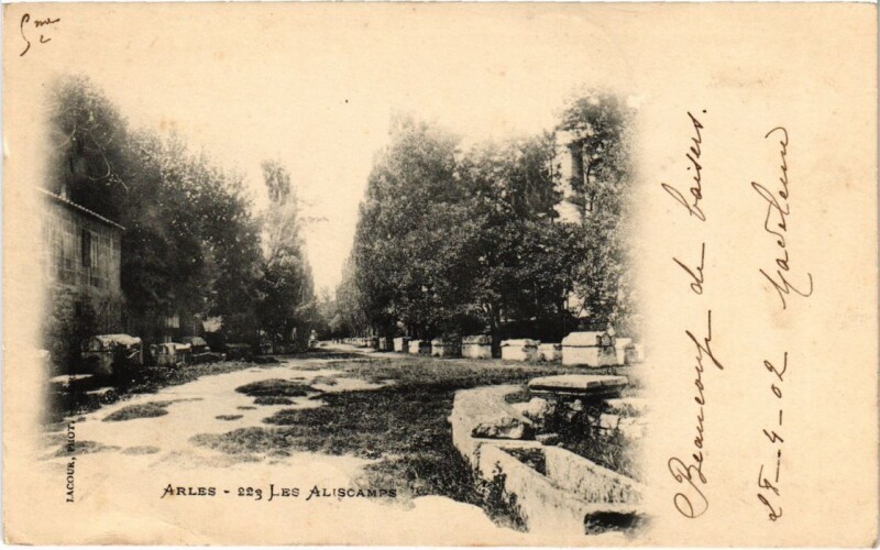 Carte postale ancienne Arles Les Alyscamps à Arles