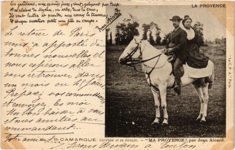 Carte postale ancienne En Camargue - Gardian et sa Fiancee