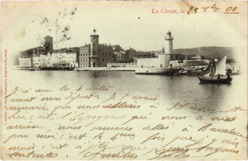 Carte postale ancienne La Ciotat Entree du Port à La Ciotat