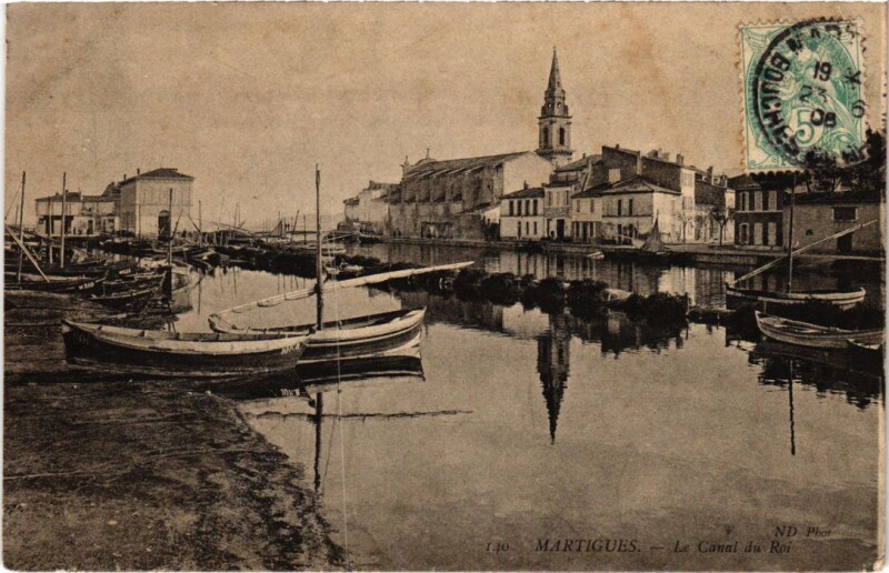 Carte postale ancienne Martigues Le Canal du Roi à Martigues