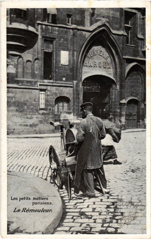 Carte postale ancienne Paris Petits Metiers le remouleur