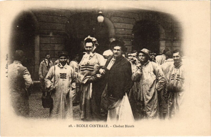 Carte postale ancienne Paris 3e Ecole Centrale Chahut Bizuth à Paris 3e