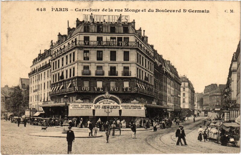 Carte postale ancienne Paris 5e Carrefour Rue Monge Bd Saint-germain à Paris 5e