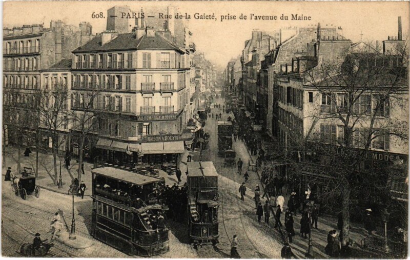 Carte postale ancienne Rue de la Gaité, prise de l'avenue du Maine à Paris 14e