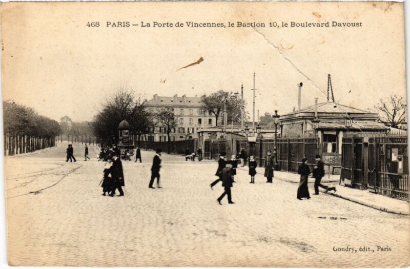 Carte postale ancienne Paris 12e Porte de Vincennes Bastion 10 Bd Davoust à Paris 12e