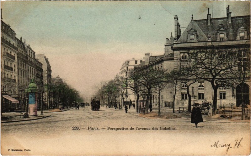 Carte postale ancienne Paris 13e Perspective de l'Avenue des Gobelins P. Marmuse à Paris 13e