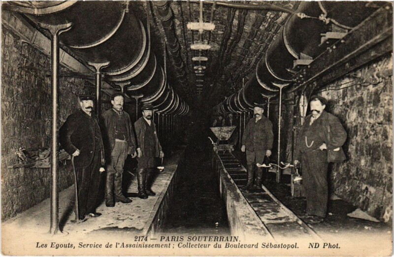 Carte postale ancienne Paris Souterrain Les Egouts Services de l'Assainissement