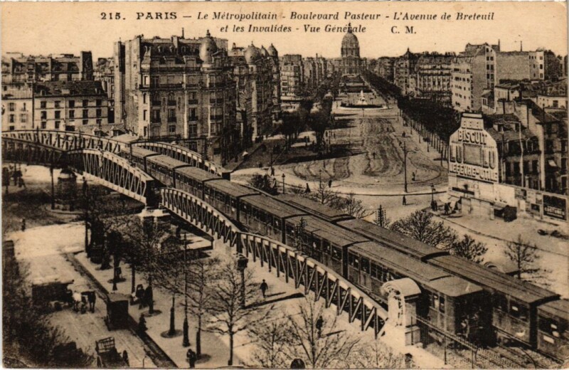Carte postale ancienne Le Métropolitain - Boulevard Pasteur - L'Avenue de Breteuil et les Invalides - Vue Générale à Paris 15e