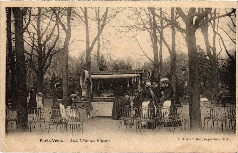 Carte postale ancienne Paris Vecu. Aux Champs Elysees