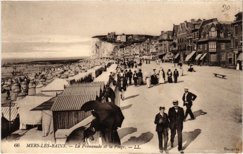 Carte postale ancienne Mers-les-Bains La Promenade et la Plage à Mers-les-Bains