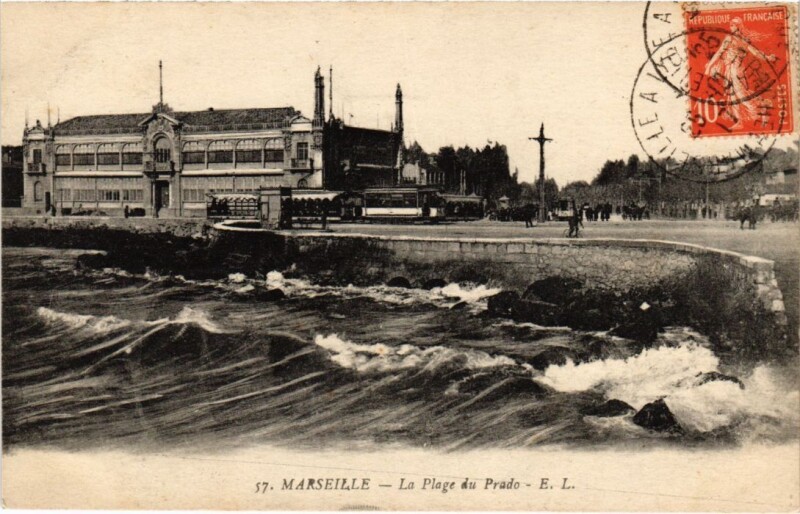 Carte postale ancienne Marseille La Plage du Prado à Marseille