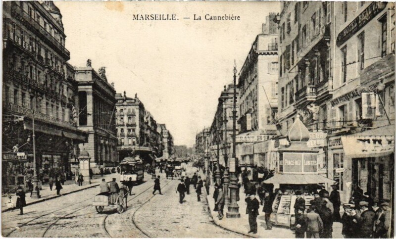 Carte postale ancienne Marseille La Cannebiere à Marseille