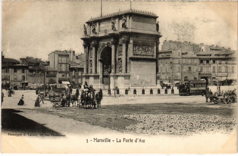 Carte postale ancienne Marseille La Porte d'Aix à Marseille