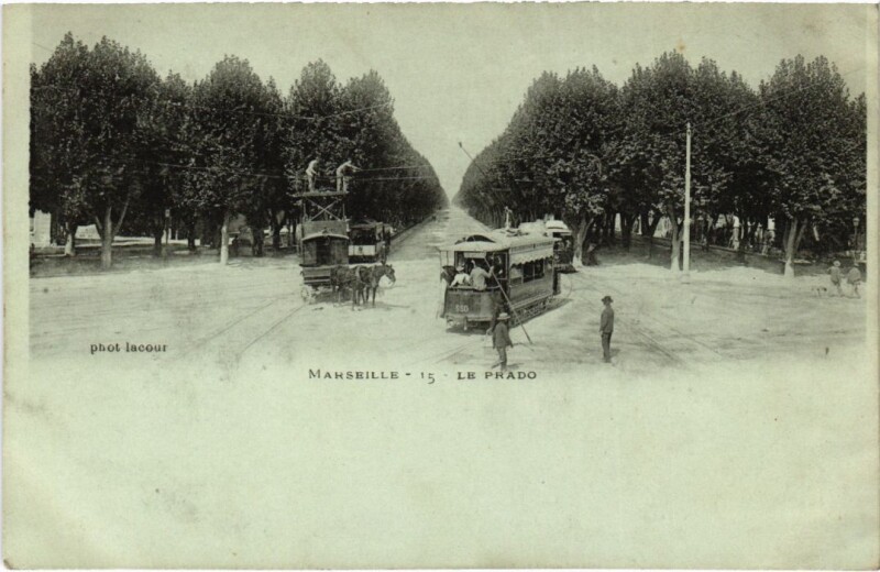 Carte postale ancienne Marseille Le Prado - Tram à Marseille