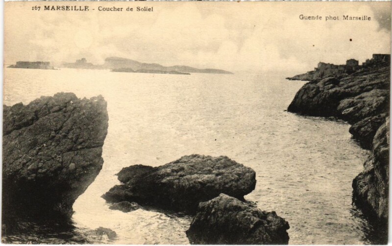 Carte postale ancienne Marseille Coucher de Soleil à Marseille