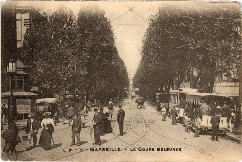 Carte postale ancienne Marseille Le Cours Belsunce à Marseille