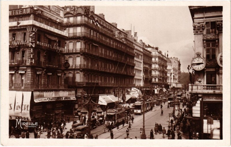 Carte postale ancienne Marseille La Cannebiere à Marseille