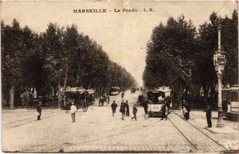 Carte postale ancienne Marseille Le Prado - Tram à Marseille