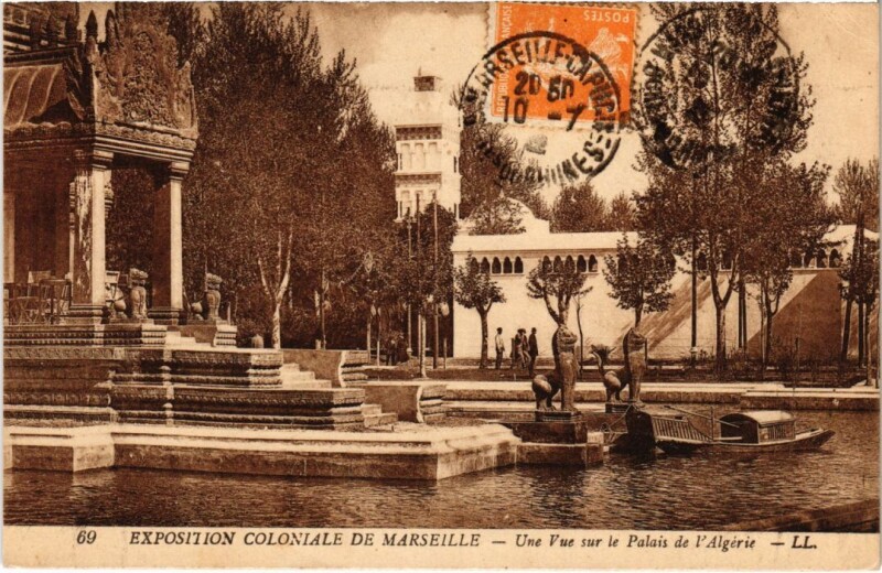 Carte postale ancienne Marseille Exposition Coloniale - Palais de l'Algerie à Marseille