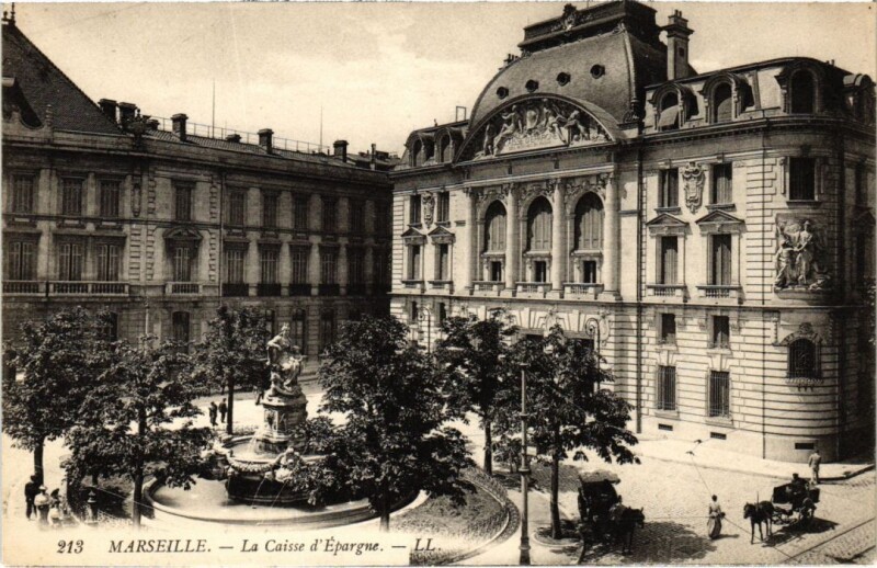 Carte postale ancienne Marseille La Caisse d'Epargne à Marseille