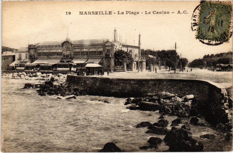 Carte postale ancienne Marseille La Plage - Le Casino à Marseille