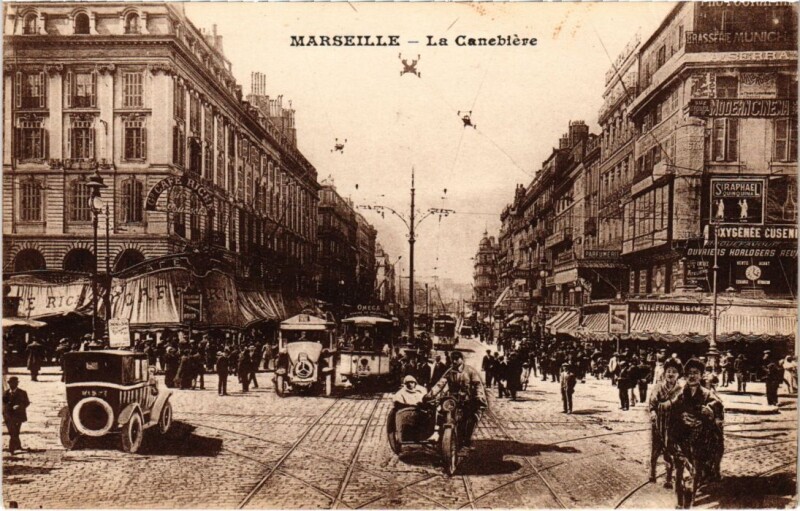 Carte postale ancienne Marseille La Cannebiere à Marseille