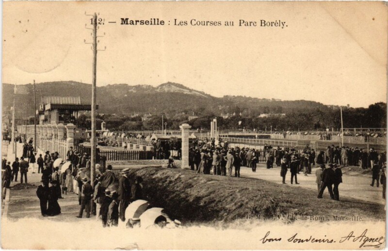 Carte postale ancienne Marseille Les Courses au Parc Borely à Marseille