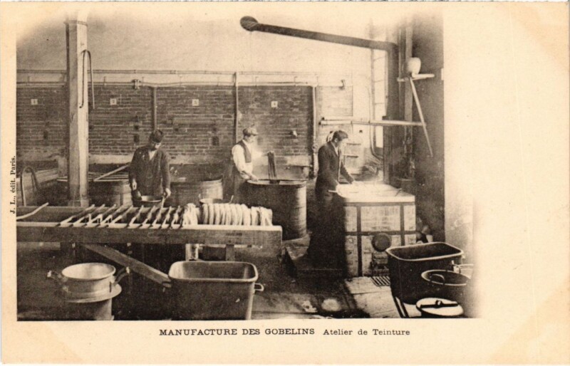 Carte postale ancienne Paris 13e les gobelins Atelier de Teintures à Paris 13e
