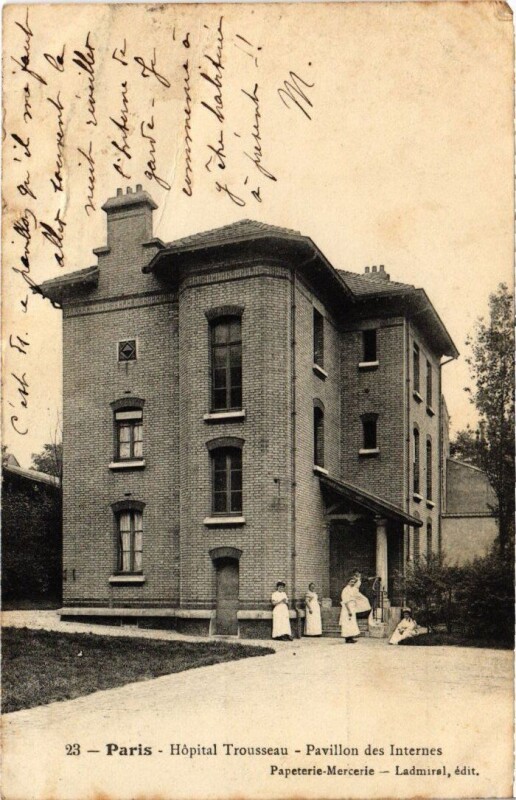 Carte postale ancienne Hôpital Trousseau - Pavillon des Internes à Paris 12e