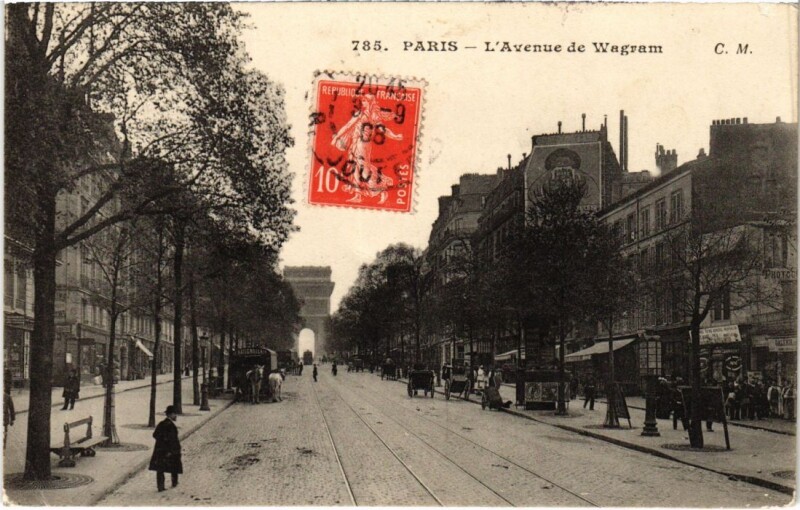 Carte postale ancienne L'Avenue de Wagram à Paris 8e