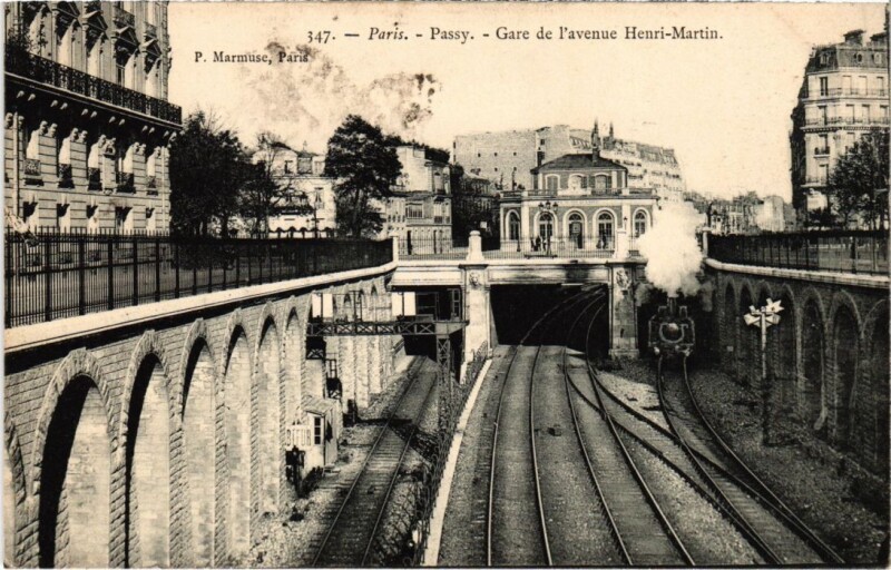 Carte postale ancienne Passy - Gare de l'avenue Henri-Martin à Paris 16e
