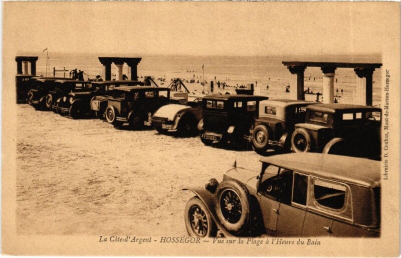 Carte postale ancienne Hossegor Type villa basque cachee dans le foret