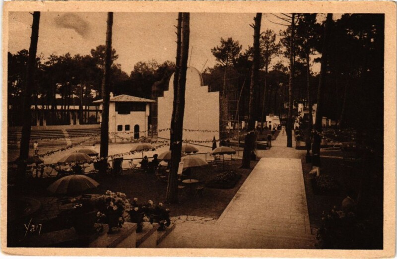 Carte postale ancienne Hossegor Interieur du Sporting