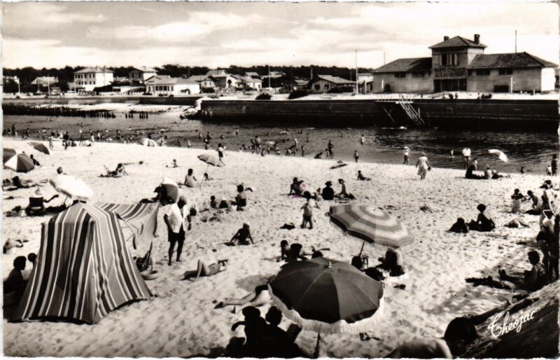 Carte postale ancienne Mimizan les Bains Plage du Courant à Mimizan