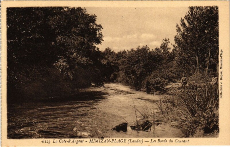 Carte postale ancienne Mimizan les Bains Les Bords du Courant à Mimizan