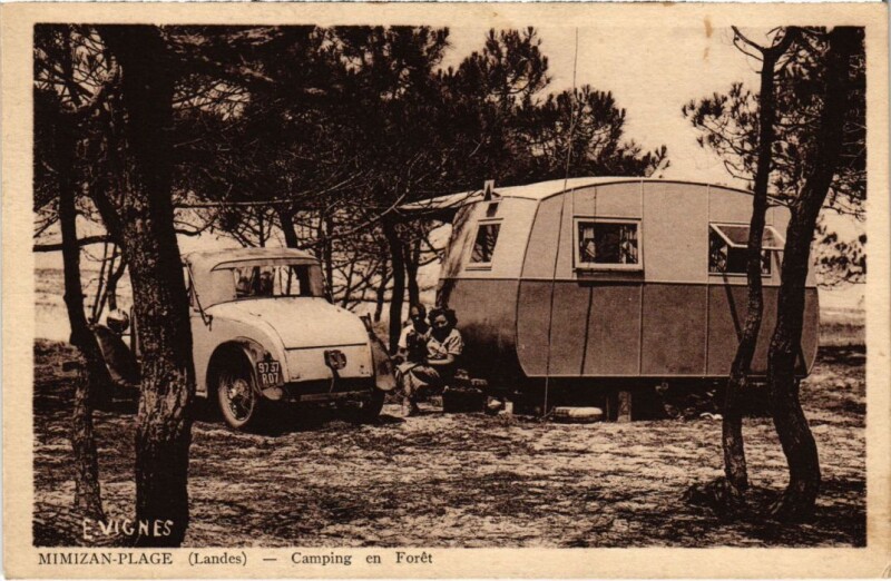Carte postale ancienne Mimizan les Bains Camping en Foret à Mimizan