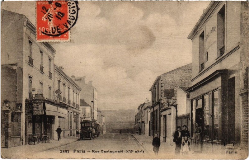 Carte postale ancienne Rue Castagnari à Paris 15e