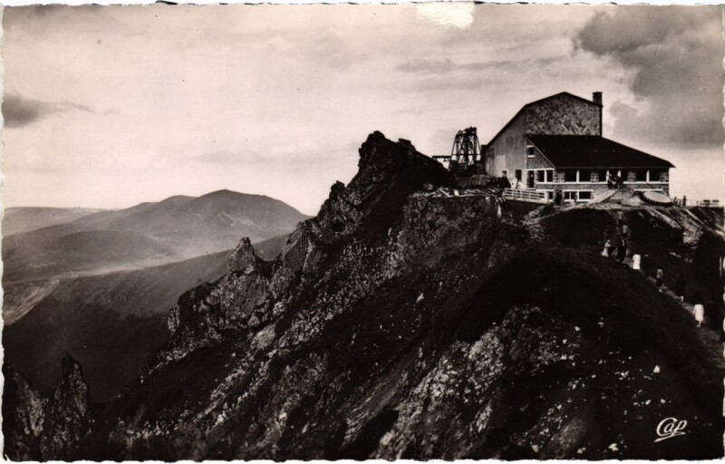 Carte postale ancienne Le Mont Dore Gare superieure du Teleferique France à Mont-Dore