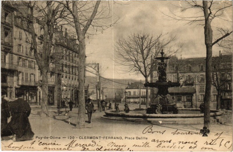 Carte postale ancienne Clermont Ferrand Place Delille France à Clermont-Ferrand