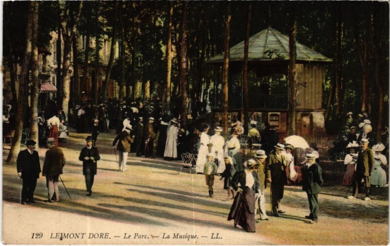 Carte postale ancienne Lemont Dore Le Parc-La Musique France à Mont-Dore