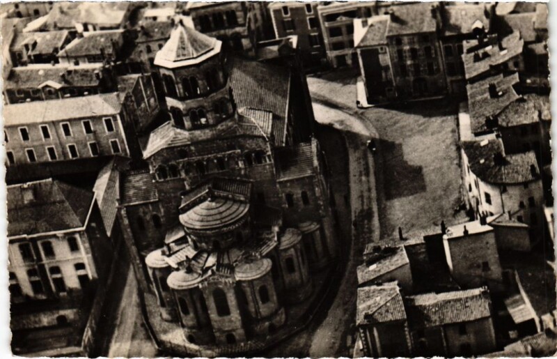 Carte postale ancienne Issoire Vue Aerienne France à Issoire