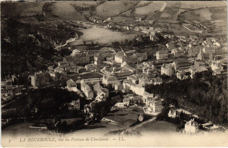 Carte postale ancienne La Bourboule vue du Plateau de Charlanne France à La Bourboule