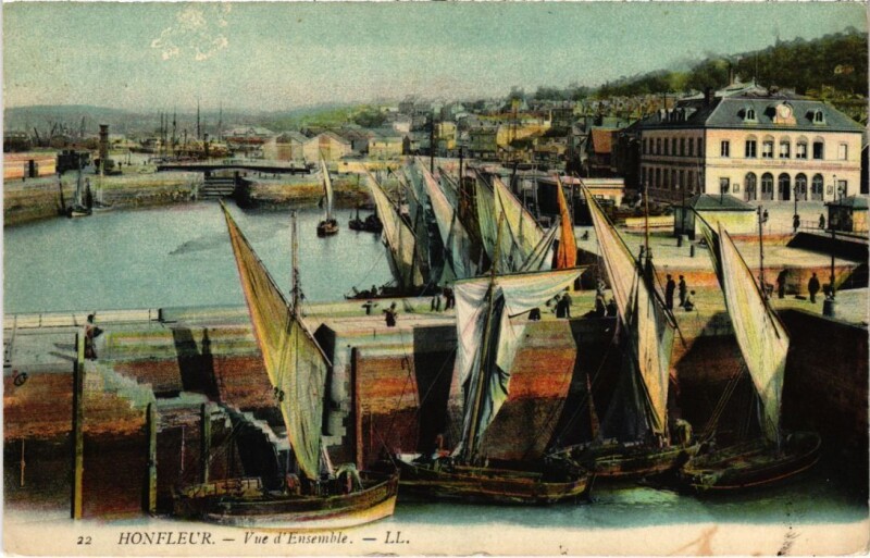 Carte postale ancienne Honfleur Vue d'Ensemble France à Honfleur