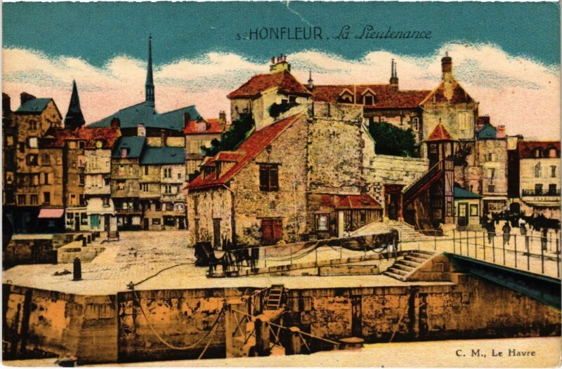 Carte postale ancienne Honfleur La Lieutenance France à Honfleur
