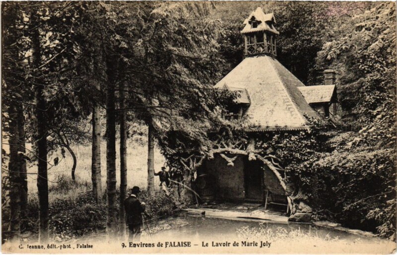 Carte postale ancienne Environs de Falaise Le Lavoir de Marie Joly France à Falaise